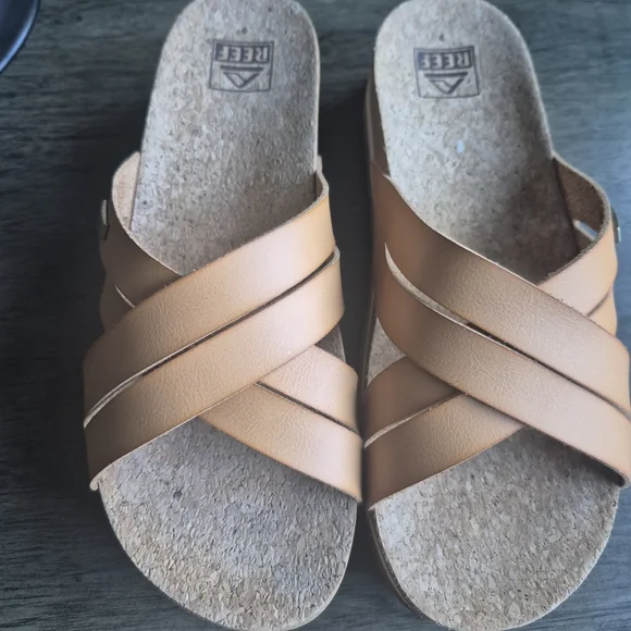 Tan REEF Women's Sandals Neutral Classic Timeless Casual Slip Ons - Picture 7 of 10